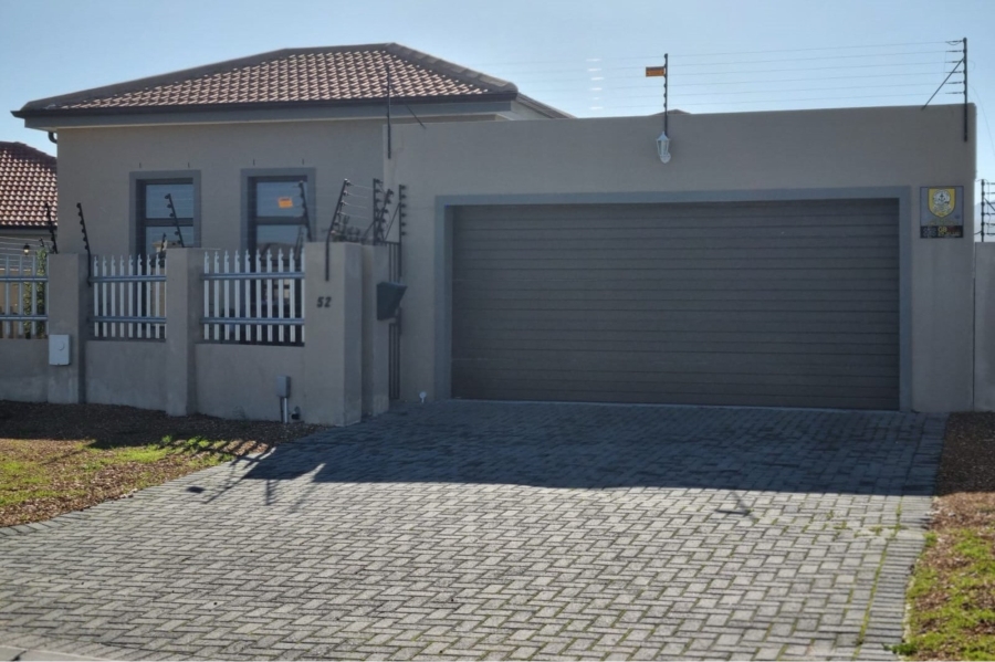 3 Bedroom Property for Sale in Stilbaai Wes Western Cape